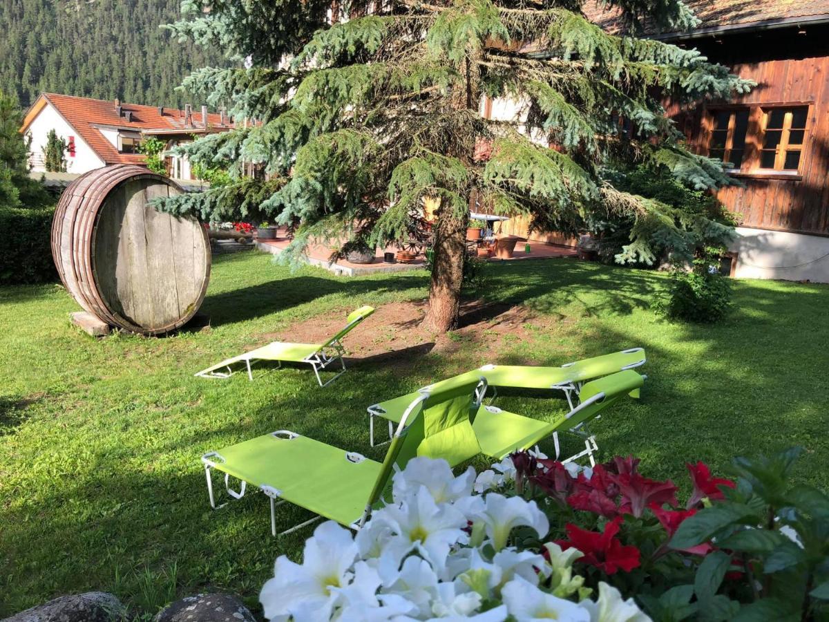Hotel Restaurant Raetia Filisur Kültér fotó