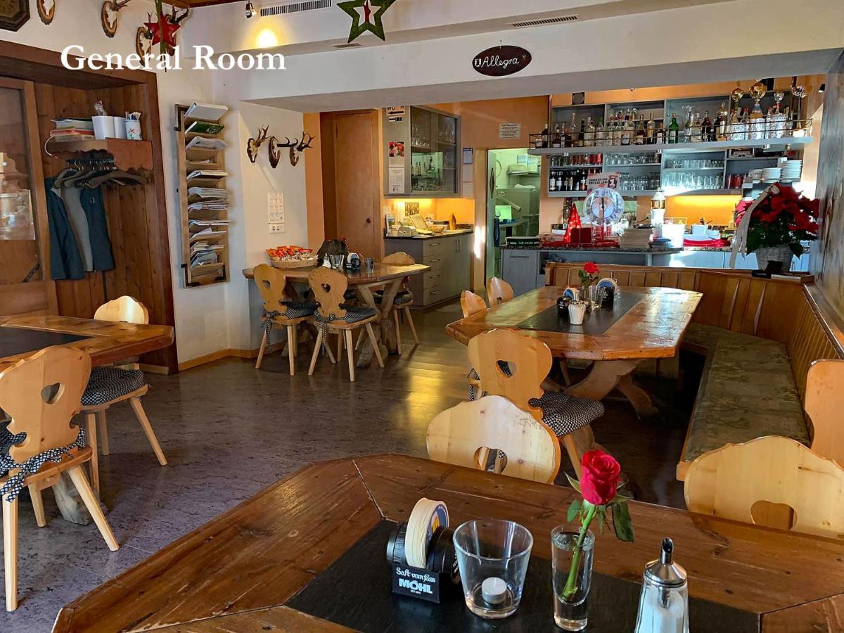 Hotel Restaurant Raetia Filisur Kültér fotó